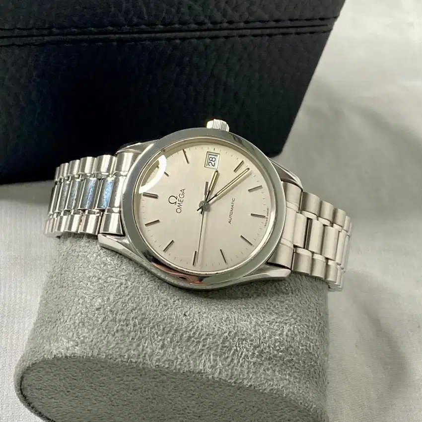 Jam omega seamaster maison fondee watch only