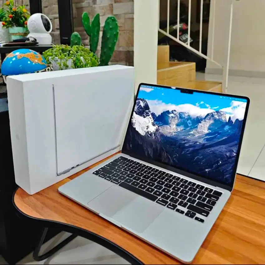 SIAP BELI MACBOOK PRO/AIR, IPHONE, IPAD BARU BEKAS DIJEMPUT