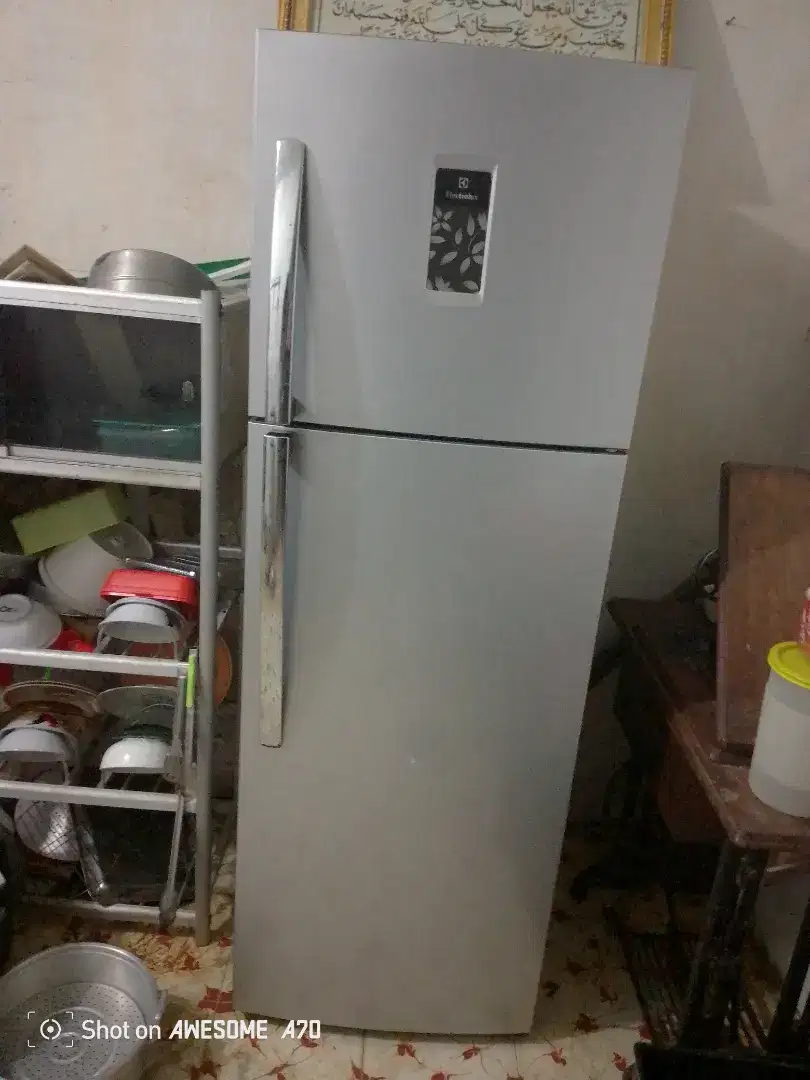 Jual Kulkas Electrolux, Jual cepat