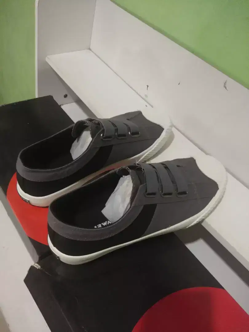 Sepatu pria airwalk siap pakai