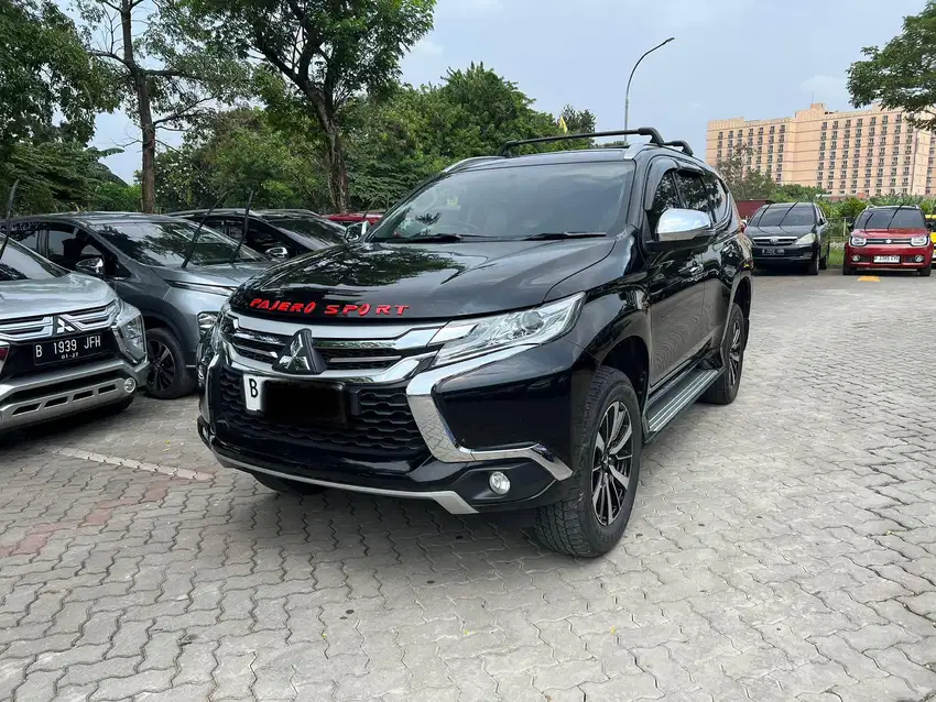 Mitsubishi Pajero Sport Exceed AT 2019 Hitam Termurah Istimewa