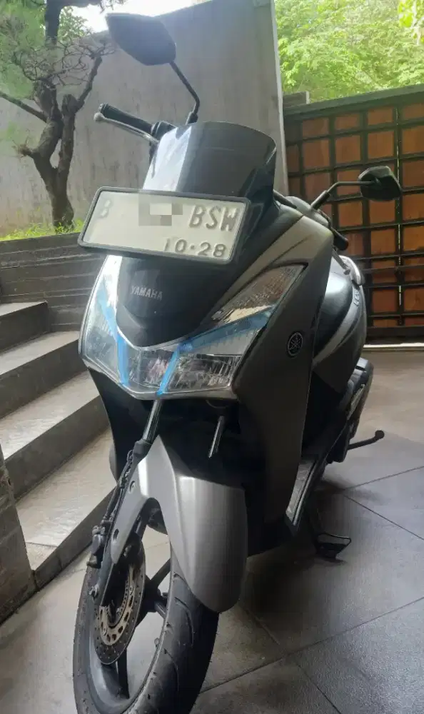 Yamaha LEXIS abu abu 2018