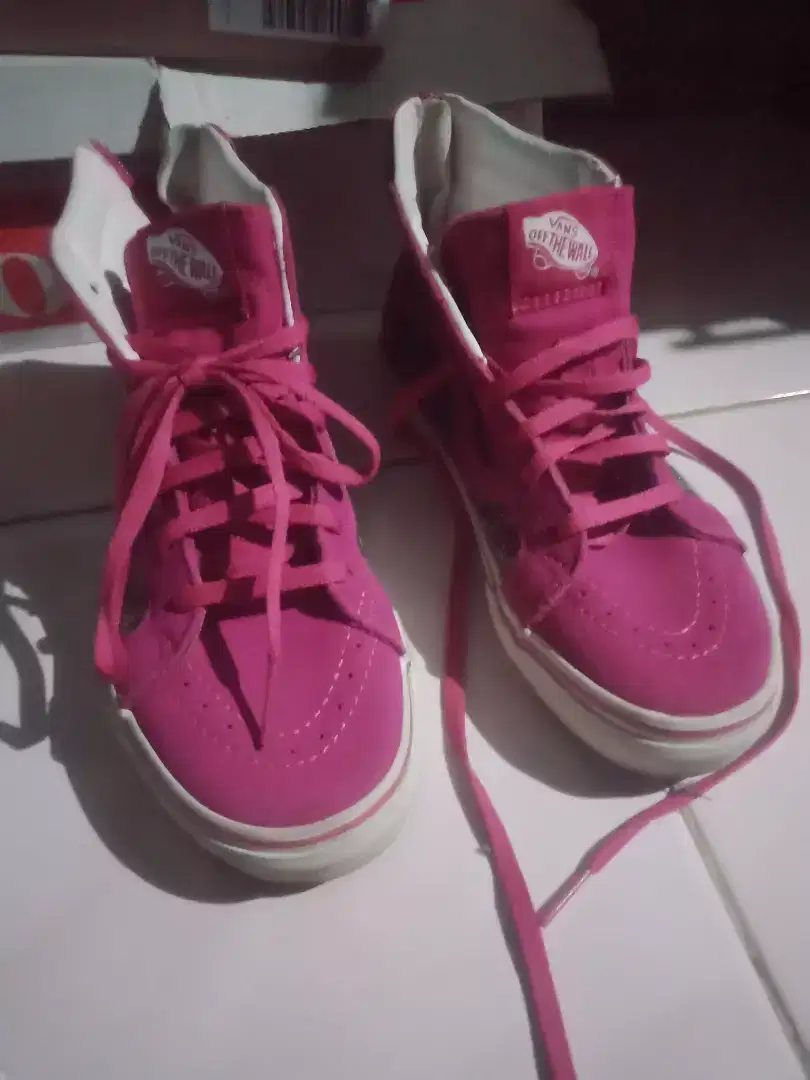 Sepatu Vans ori pink fuschia size 32,5