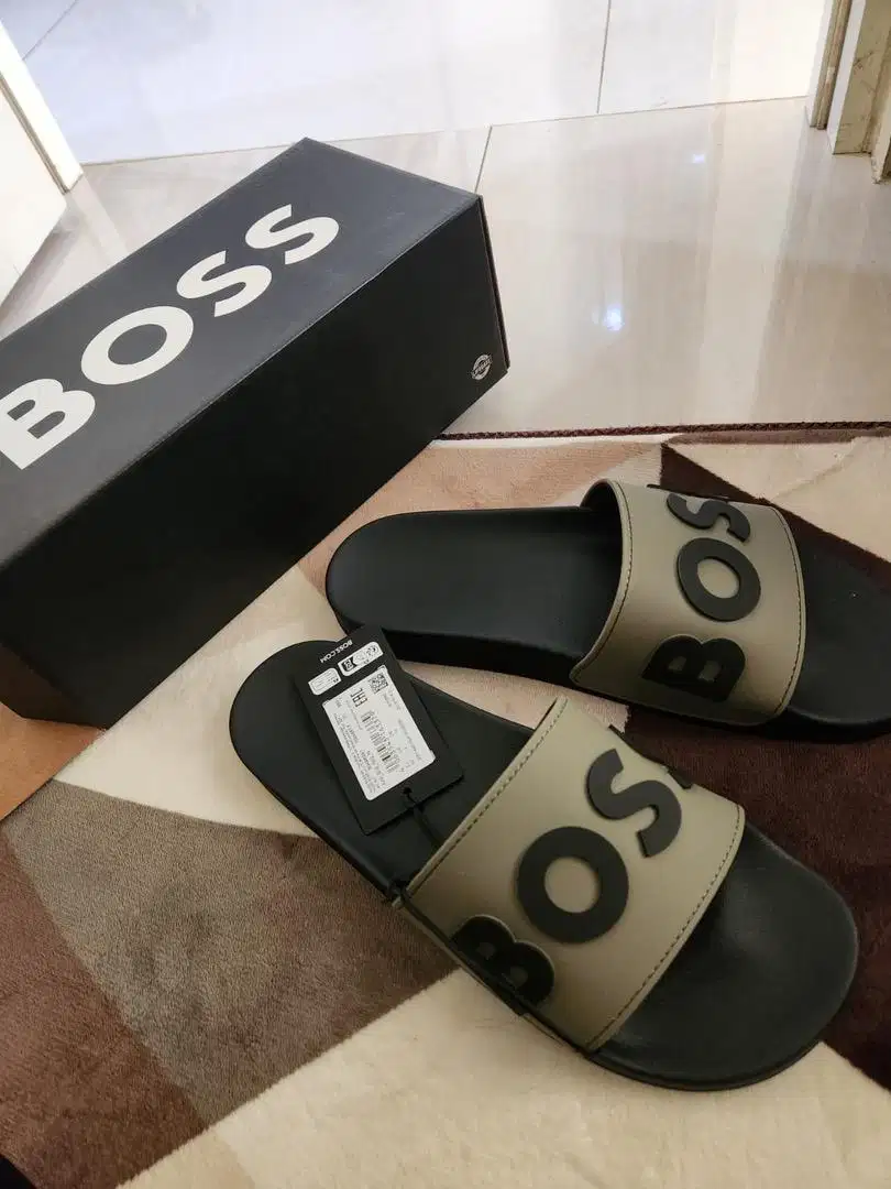 Sandal hugo boss sendal ori like new