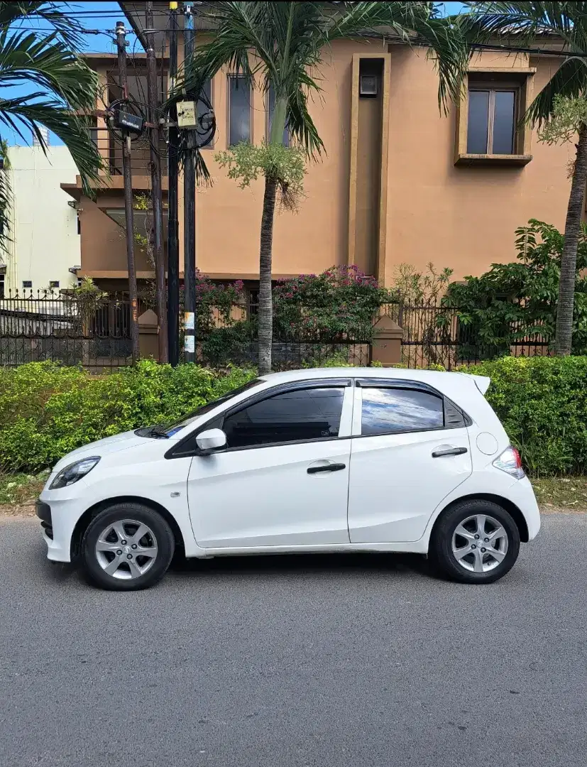 Dp 5jt) Honda BRIO 1.2cc manual tahun 2015 pemakaian 2016 agya