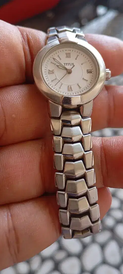 Jam tangan cewek Titus Swiss made Ori jam saja All stainless