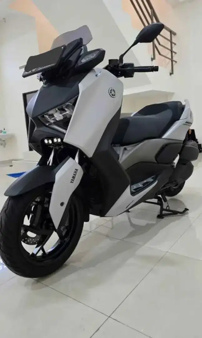 Yamaha xmax 2023