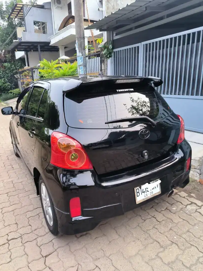 Yaris E matic model  terakhir tangan 1