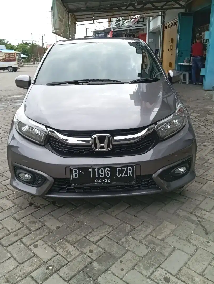 Honda brio e cvt matik 2021 tangan 1 dari baru servis record