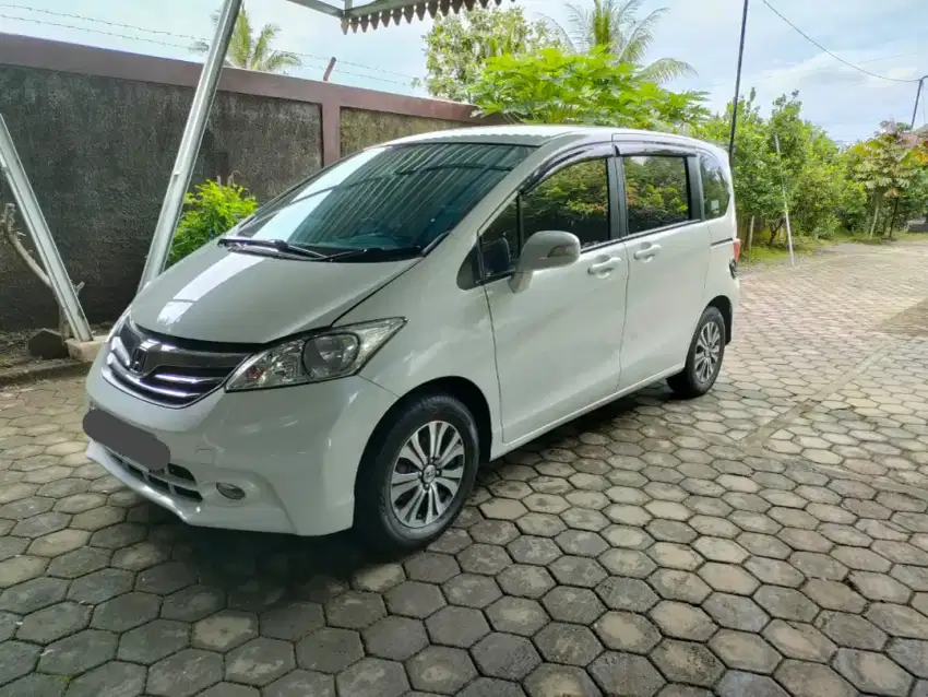 Jual Honda Freed 2013 Istimewa