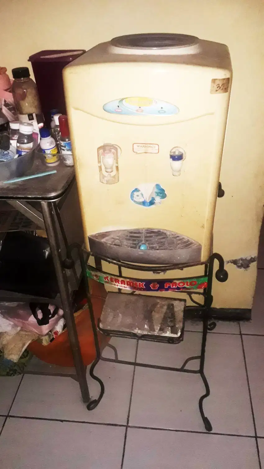 Meja Rak Dispenser Besi Nako + Dispenser Air Panas dan Air Biasa