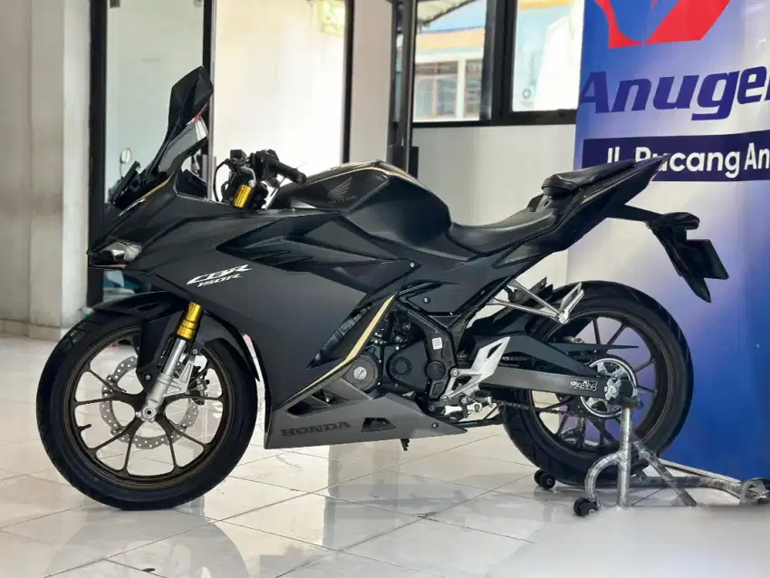 Honda CBR 150 R Facelift Tahun 2023 Anugerah Pucang