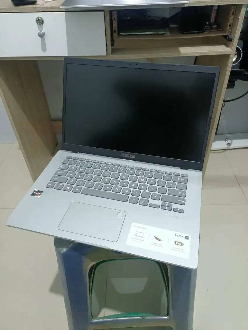 DIJUAL CEPAT LAPTOP ASUS RYZEN 3