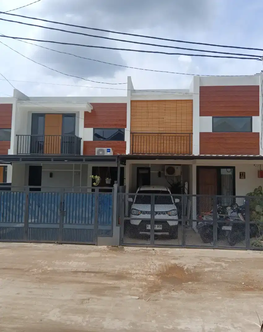 Rumah di pinggir jalan cinangka depok