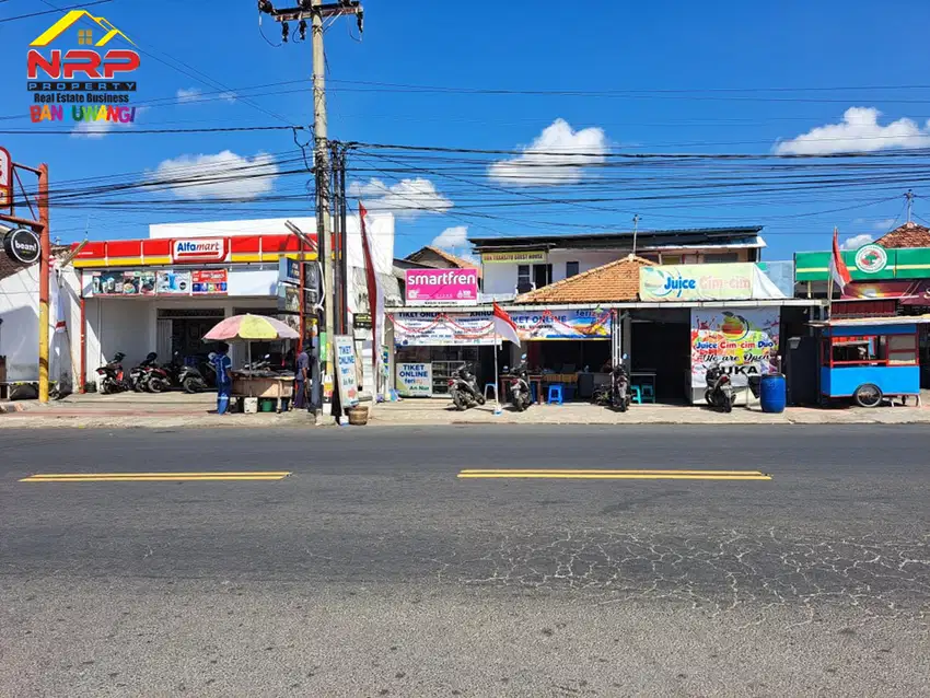 Beli Tanah Bonus Bangunan 3 Unit Toko dan Rumah Kos di Depan Pelabuhan