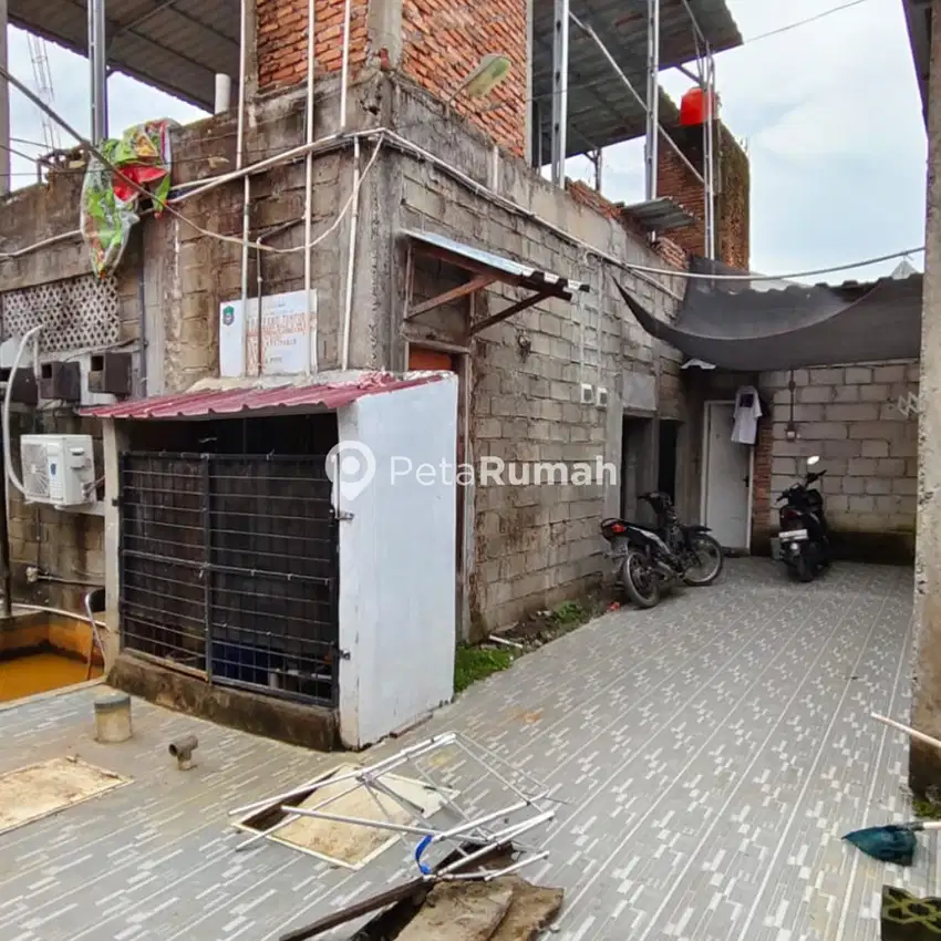 DIJUAL RUMAH + KOST JALAN DANAU POSO (Mike)