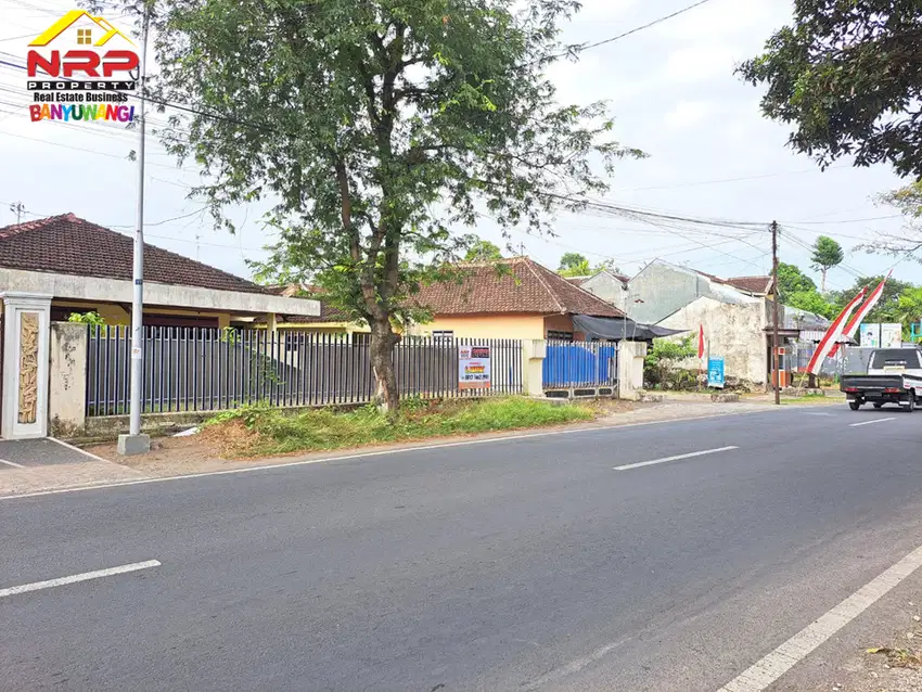 Dijual Tanah Bonus Bangunan Rumah Classic di Belakang MAN 2 Banyuwangi