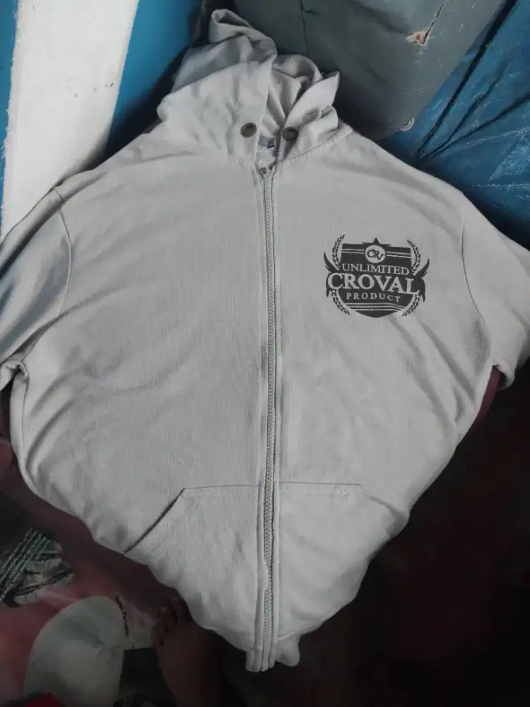Jaket Hoodie Putih Bekas Pria