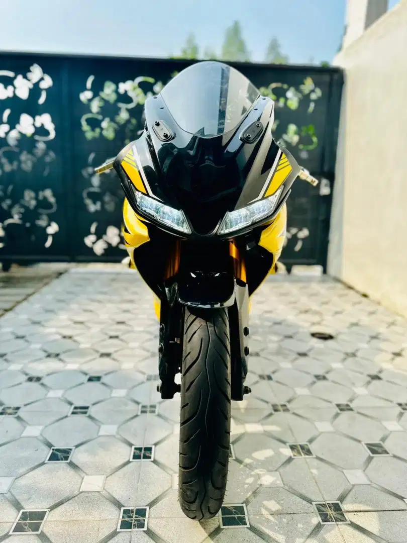 Dijual Yamaha R15 V3