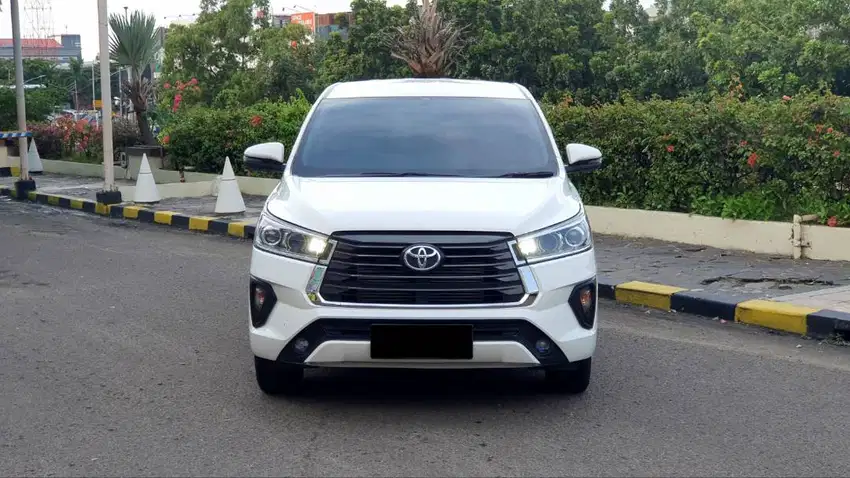 Toyota Kijang Innova 2.4 V 2TV Diesel AT 2021 Like New Condition