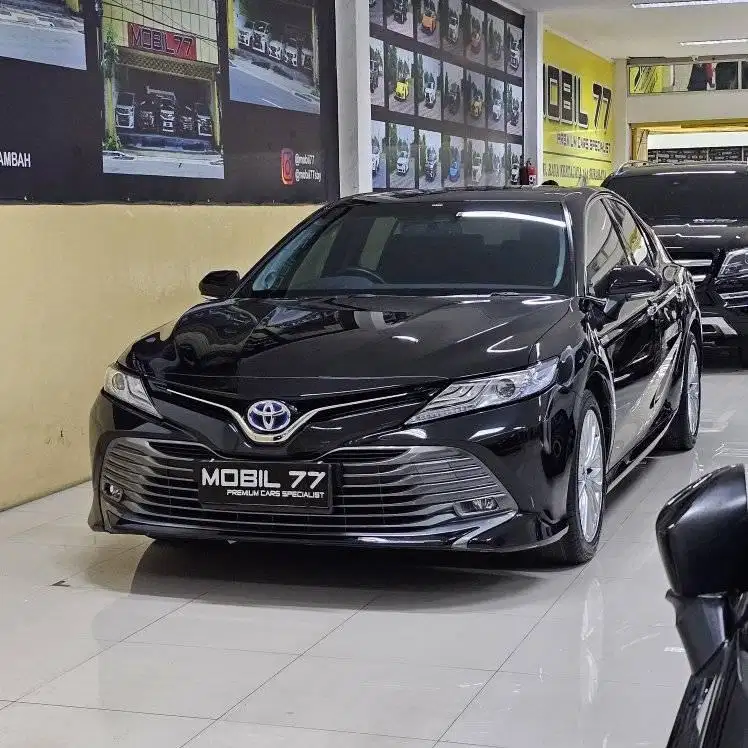 Toyota Camry 2.5L Hybrid odo25rb Tahun 2021