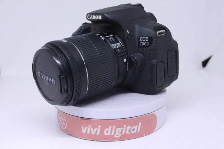 Canon 700D SC 10RB SEDIKIT lensa 18-55mm murah KAMERA VLog Bukan 650D