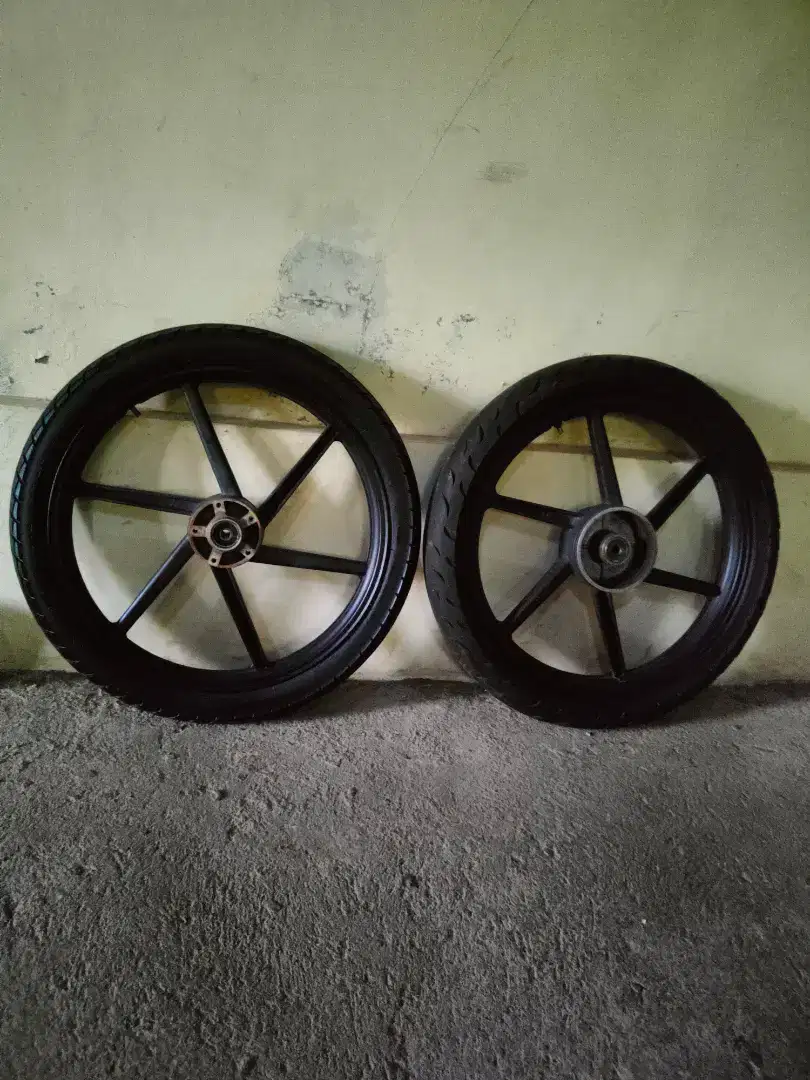 Velg pelek Racing keluarga Honda