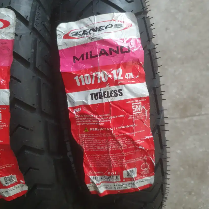 Ban Tubeless 110/70 - 12 Zeneos Milano