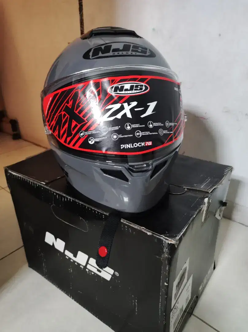 Helm Njs Zx1 kondisi Baru