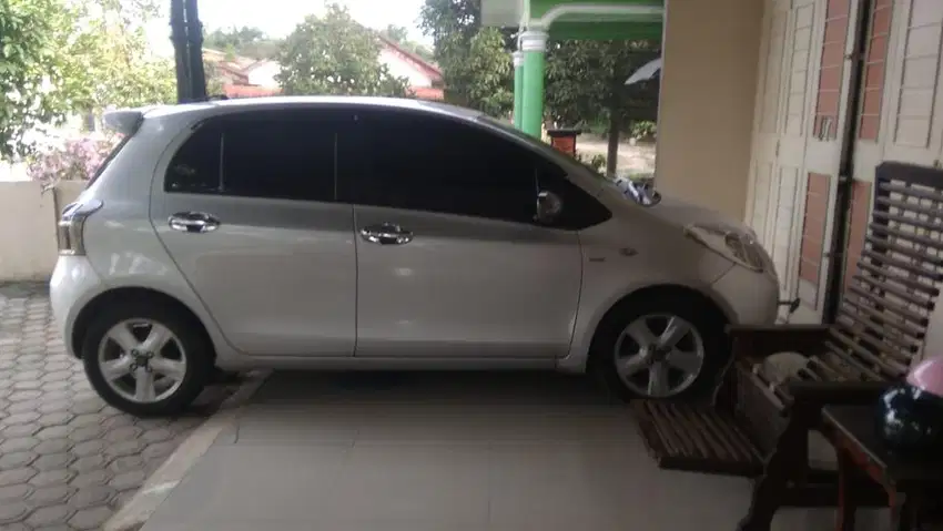 Dijual mobil yaris 2007 manual