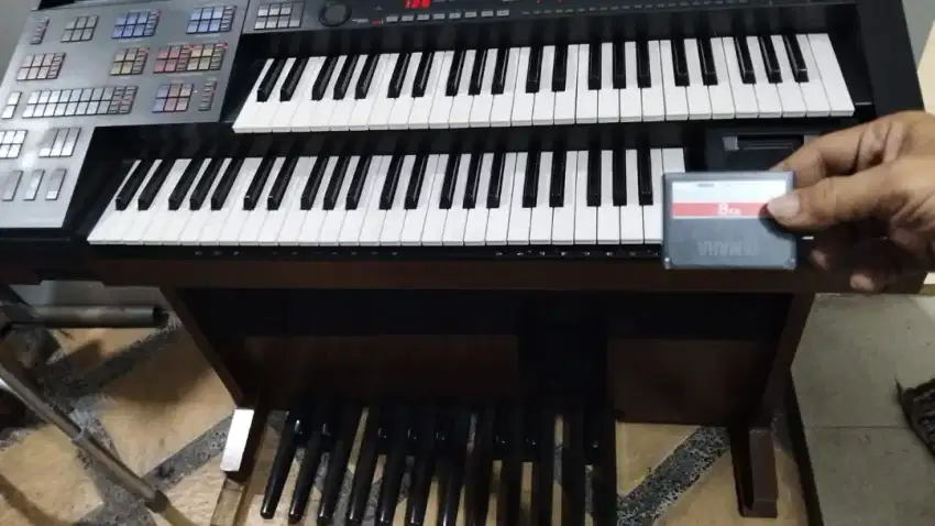 Organ elektone Yamaha HS 5