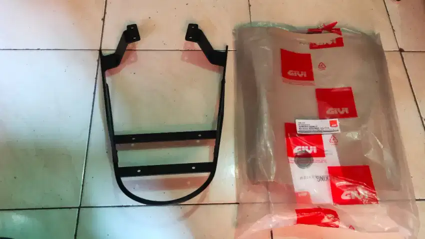 Dijual braket box givi original untuk yamaha x ride,fino,mio m3,gear