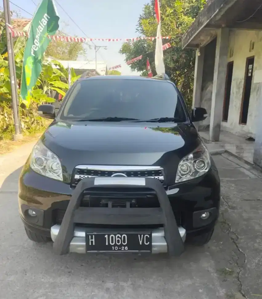 Daihatsu Terios. TX. Manual. 2013.