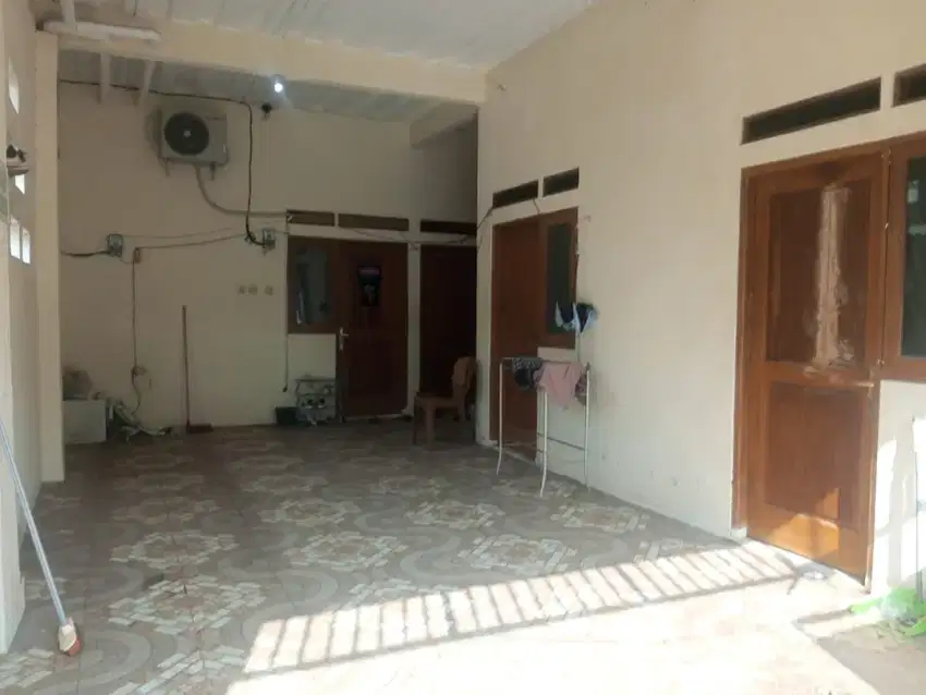 Di jual kos kosan 9 kamar lokasi di pondok cabe dekat ke univ terbuka