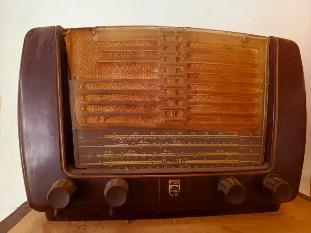 Radio philps jadul type bin 420 a