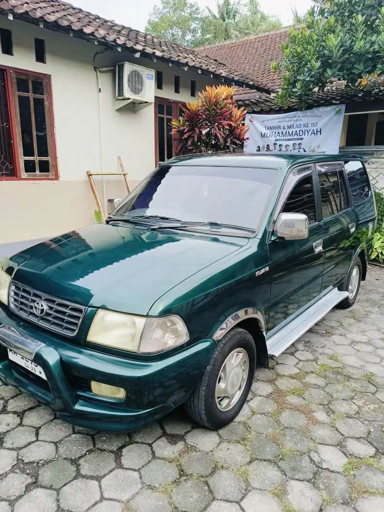 kijang lgx 1,8 efi th 2000