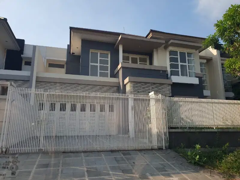 rumah Bamboo Lake Puri Galaxi Surabaya