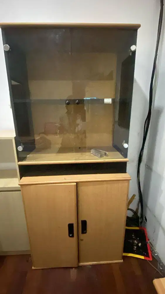 Lemari Kabinet Kantor