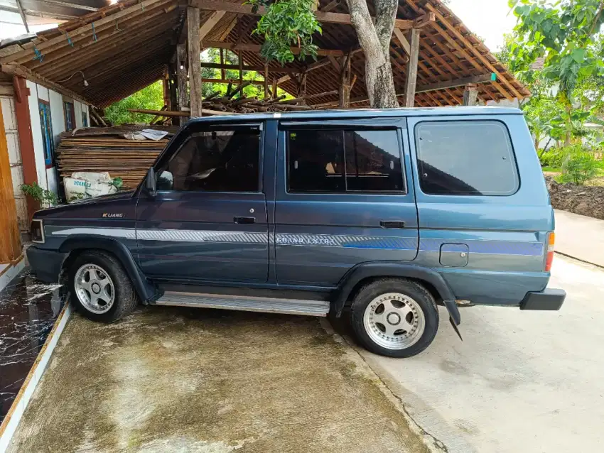 Dijual Kijang Grand Extra 1.5