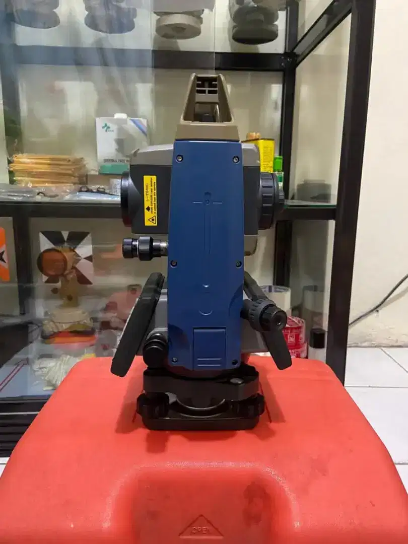 Total station sokkia IM 52 like new