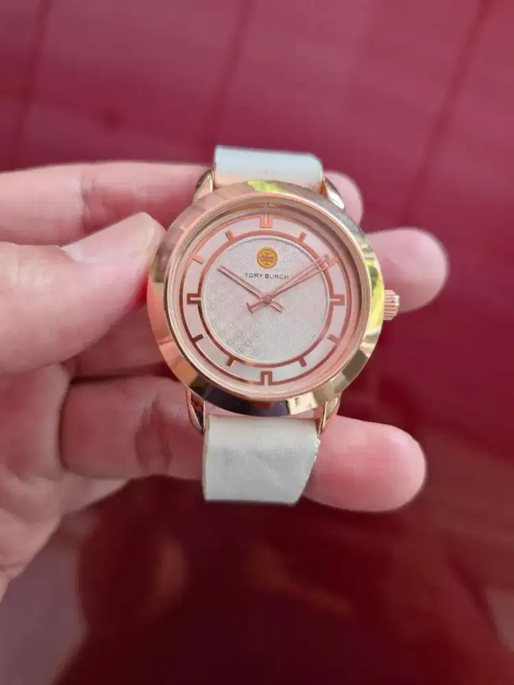 Tory Burch Jam Wanita