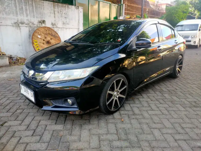 Honda City E CVT HITAM 2015 KM LOW