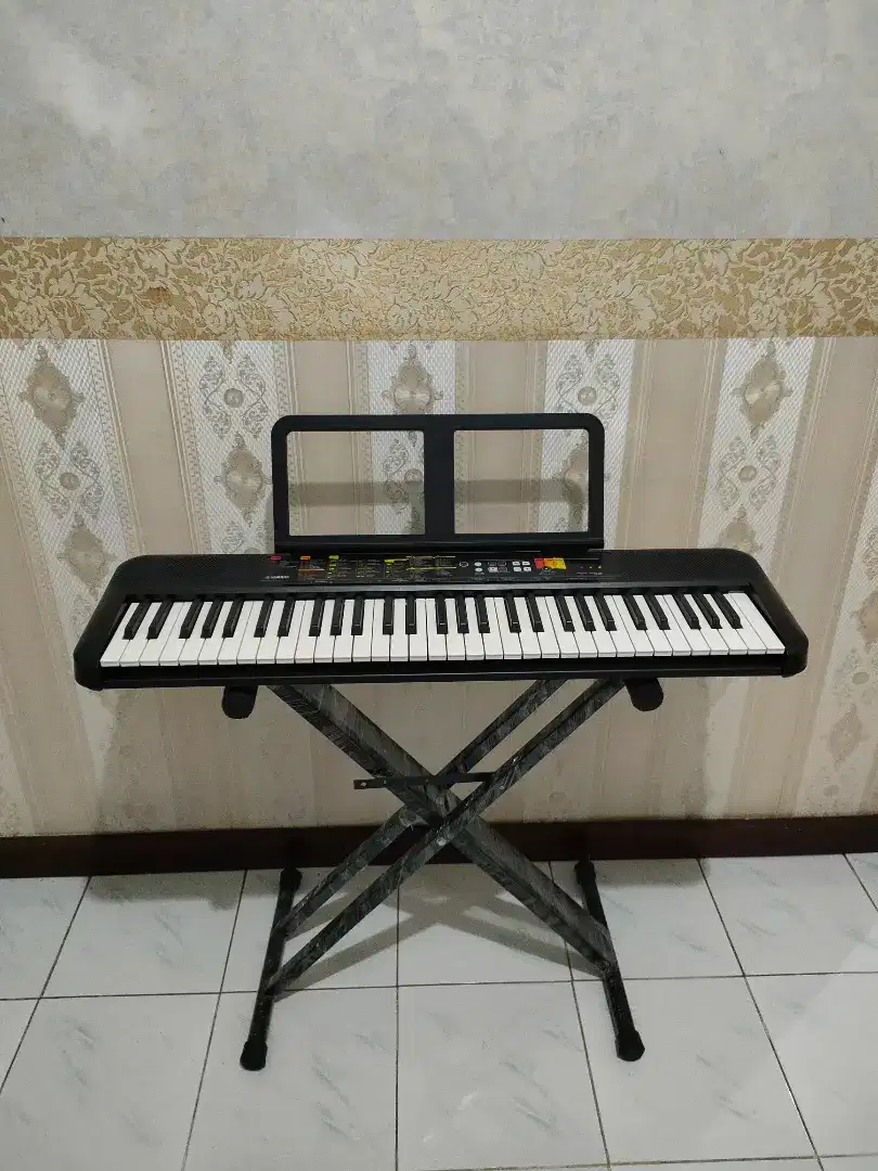 Keyboard Yamaha PSR F52