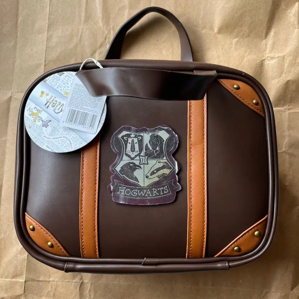 ￼Miniso X Harry Potter Retro Rectangle Cosmetic Bag (Tas Make Up)