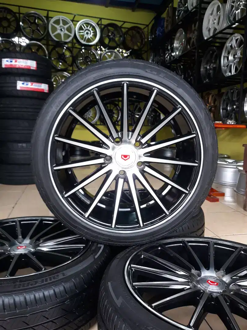 VELG VOSSEN R17×7.5/8.5 H5×114 GRAND MAX,CIVIC,CARRY,HRV,BRV,RUSH