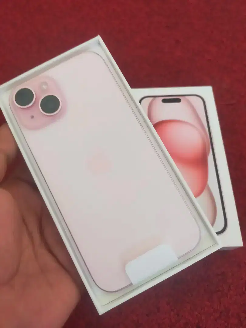 iPhone 15 pink ibox