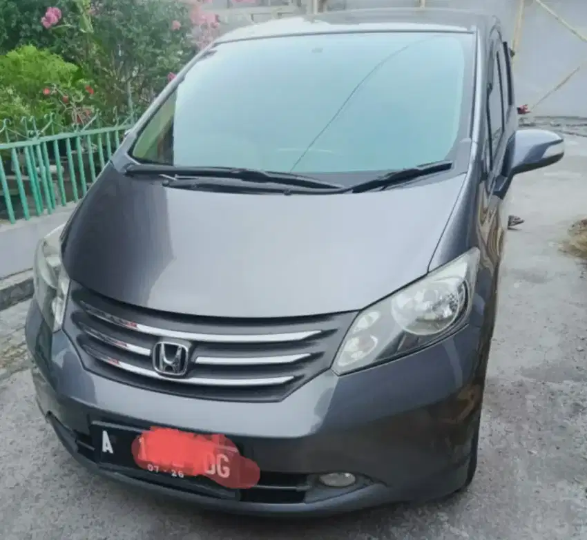 Freed, PSD, 2011, Tgn 1 dari baru, service record Honda