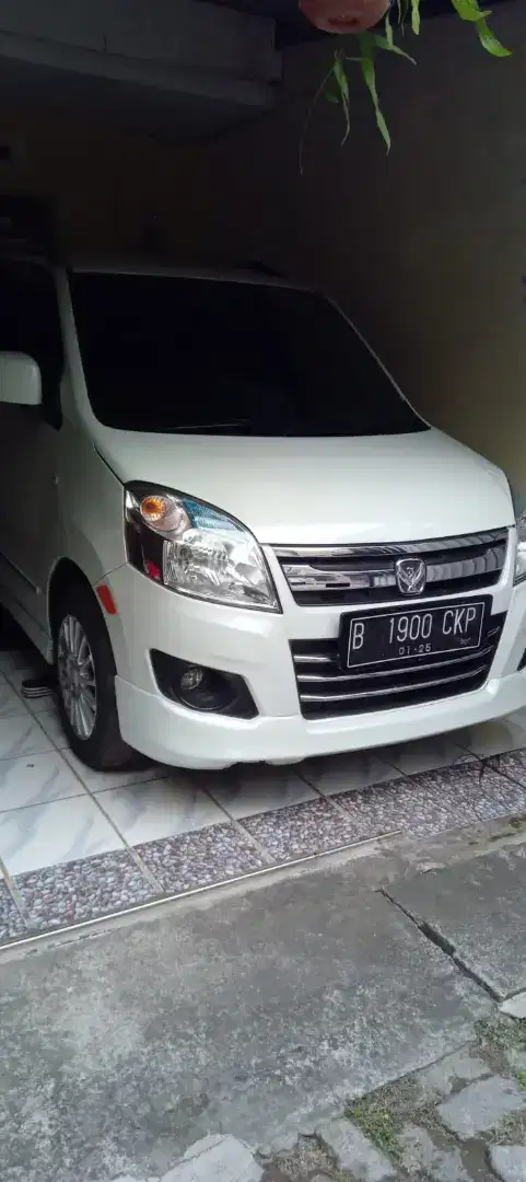 Dijual BU Suzuki Wagon R Dilago Manual 2014