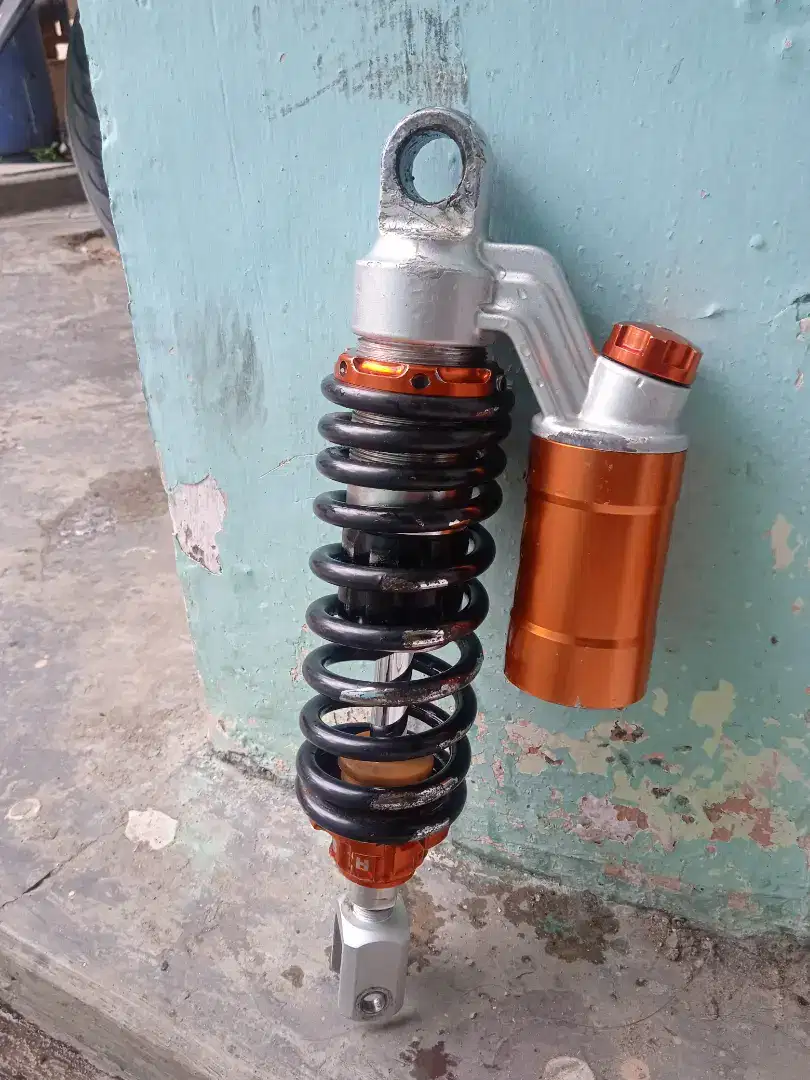 Shock belakang matic