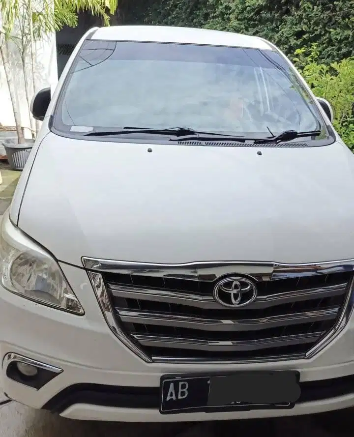 Innova Diesel V AT 2015 Asli AB